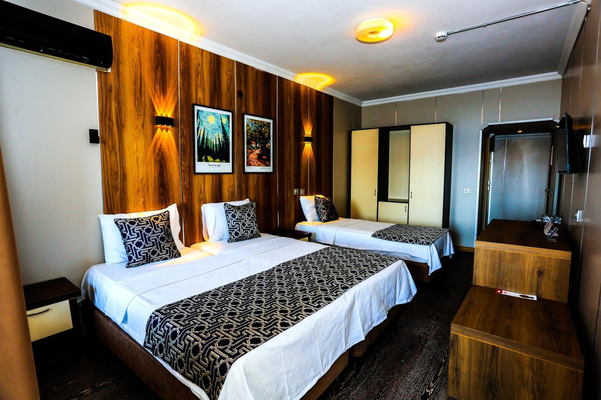 Deluxe Triple Room Sea View